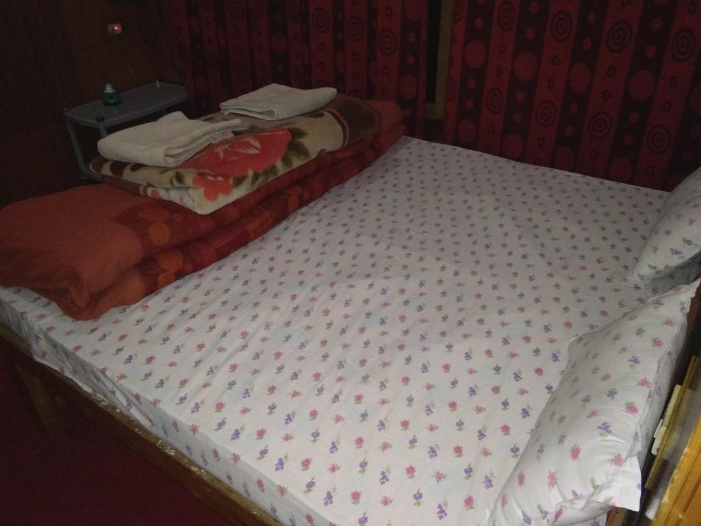 Galaxy Guest House Hundar Extérieur photo