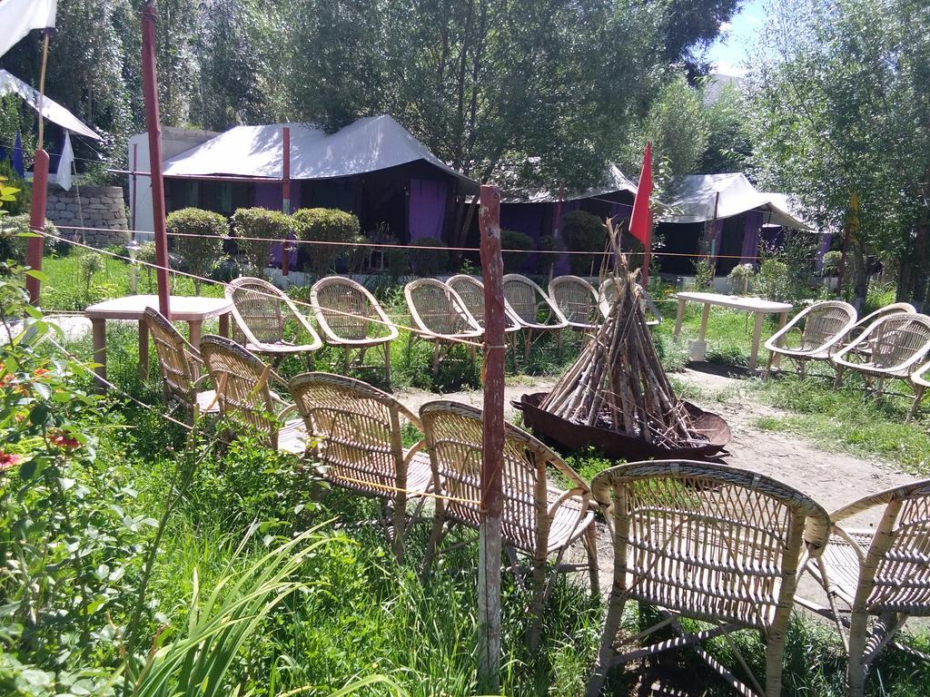 Galaxy Guest House Hundar Extérieur photo