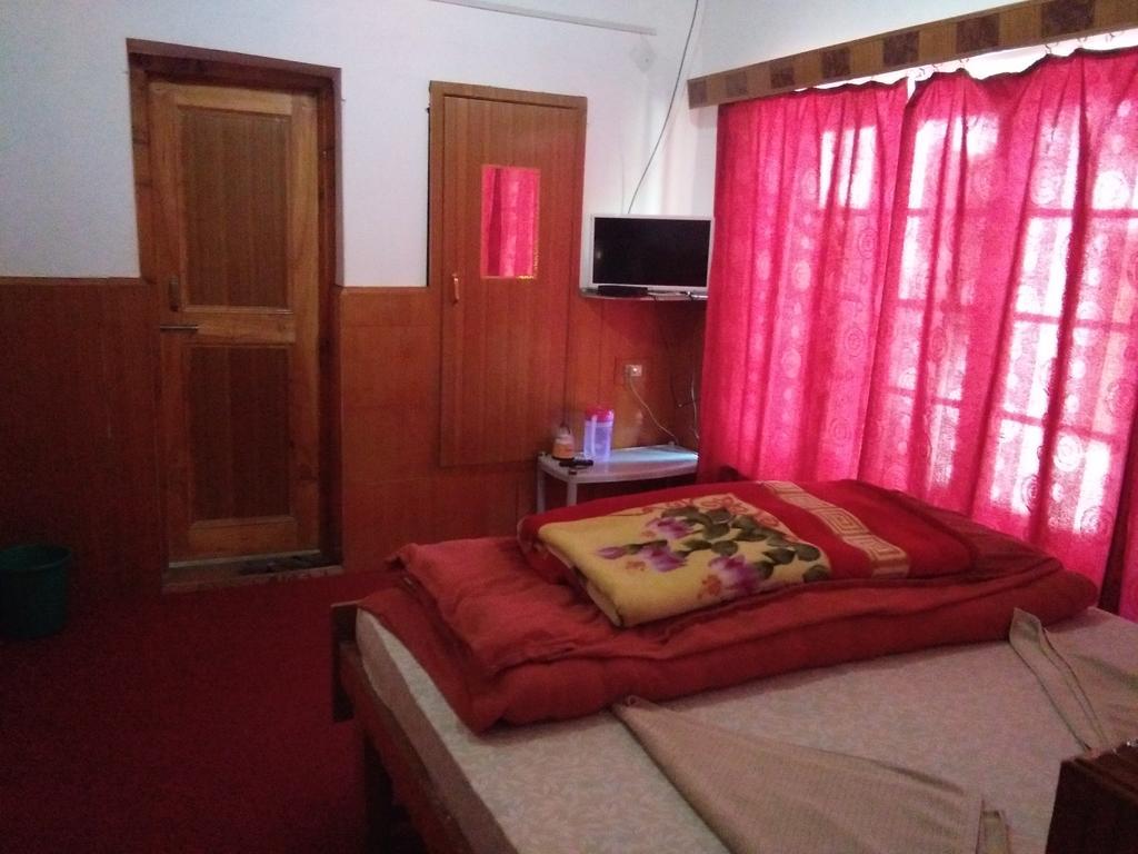 Galaxy Guest House Hundar Extérieur photo